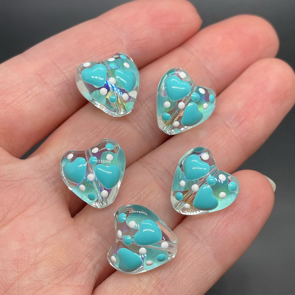 13,5 мм, Стекло бусина сердце с бирюзовыми сердечками  уп.5 шт