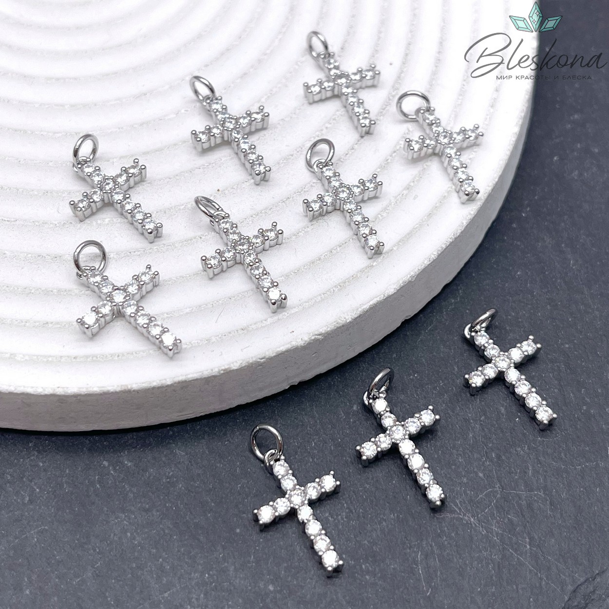 18,5*11,5 мм, цвет серебро, Подвеска крест белые цирконы 