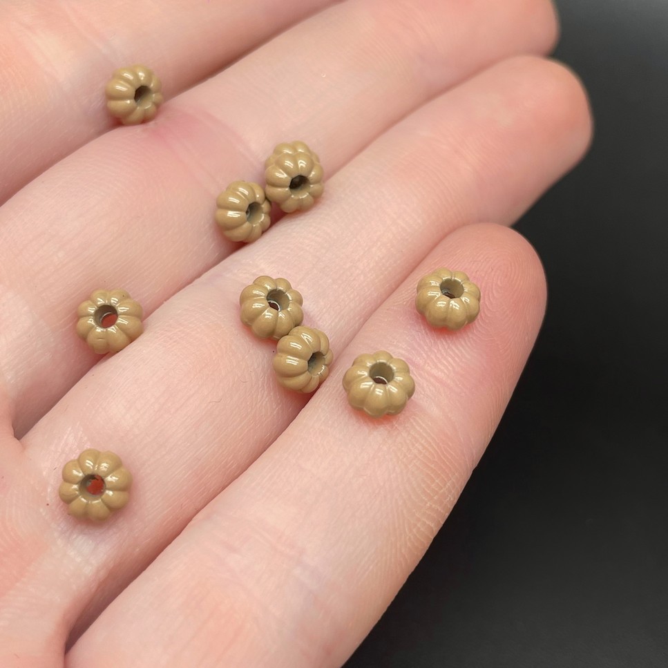 5,5 мм , Бусина - разделитель ромашка коричневая эмаль уп.10шт