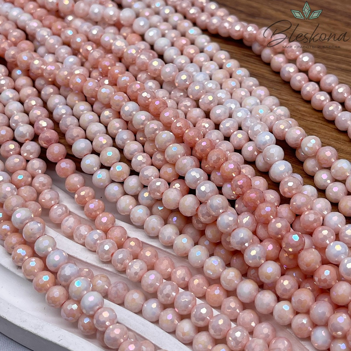 Стекло Lux персиковое огранка  6 мм