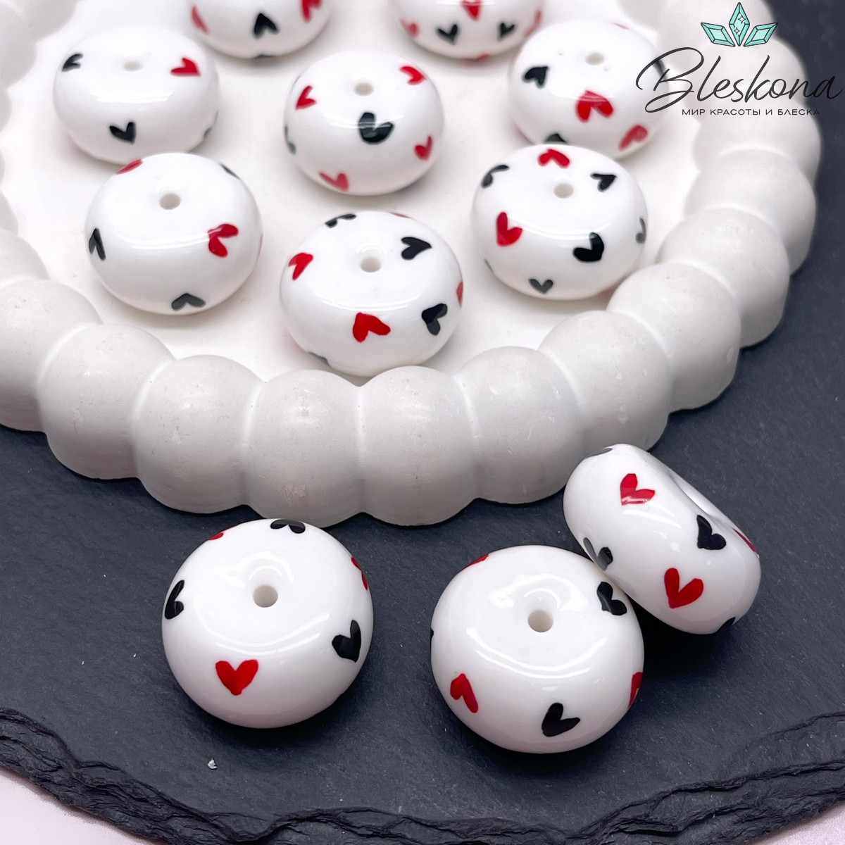 14*23 мм Бусина Бублик белый сердечки