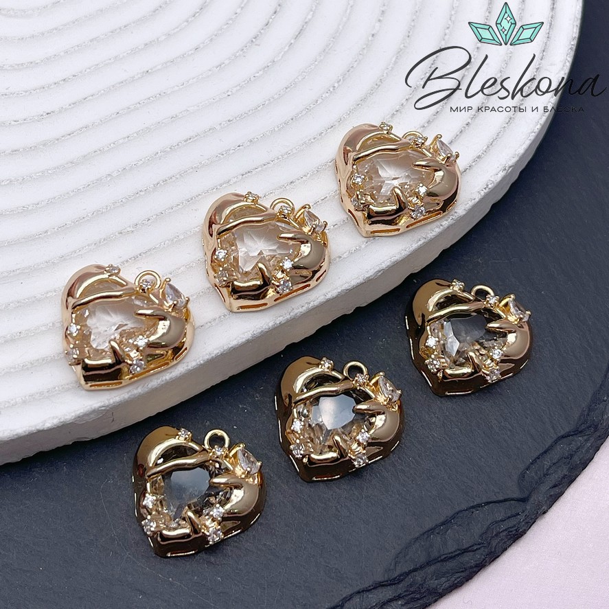 19*20 мм Цвет золото, Подвеска Сердце стекло с цирконами
