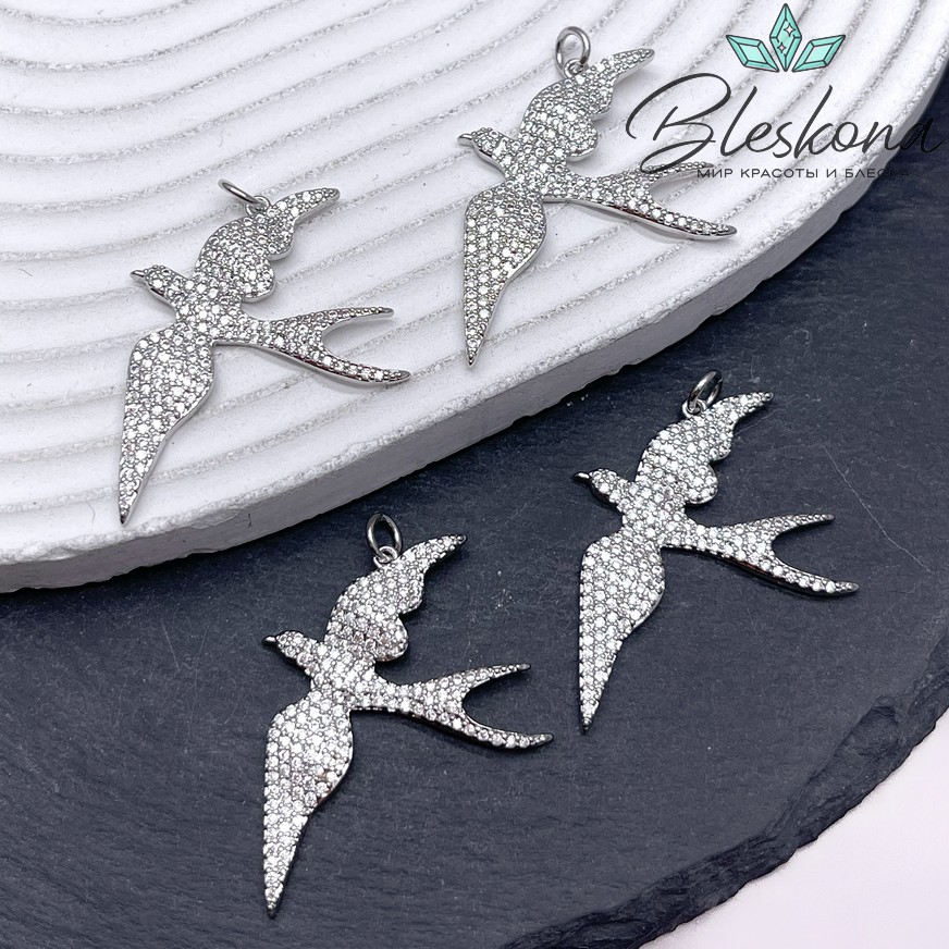27*27 мм Цвет серебро, Подвеска Ласточка цирконы 