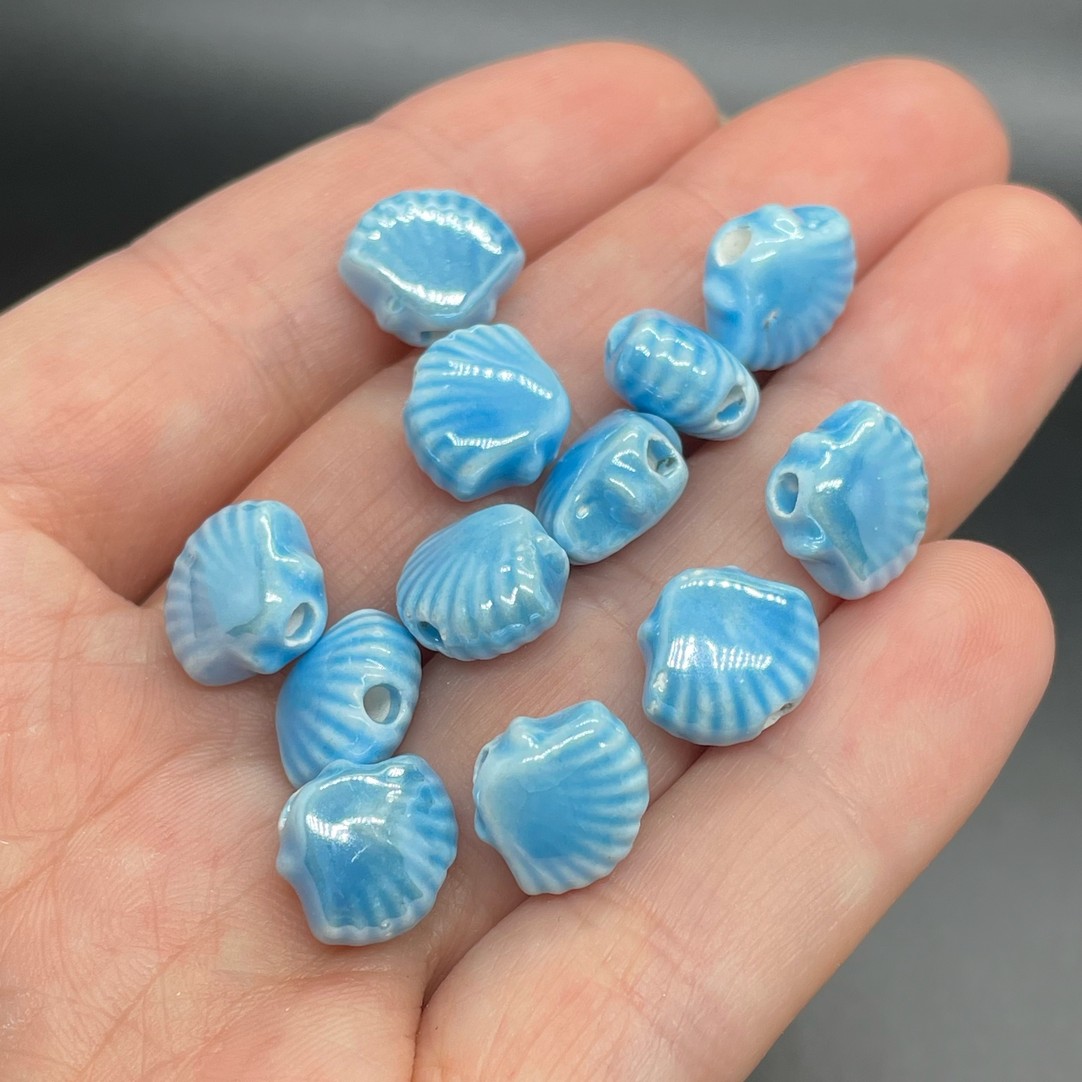 11,5*9,5 мм Бусина ракушка, керамика цвет ярко-голубой