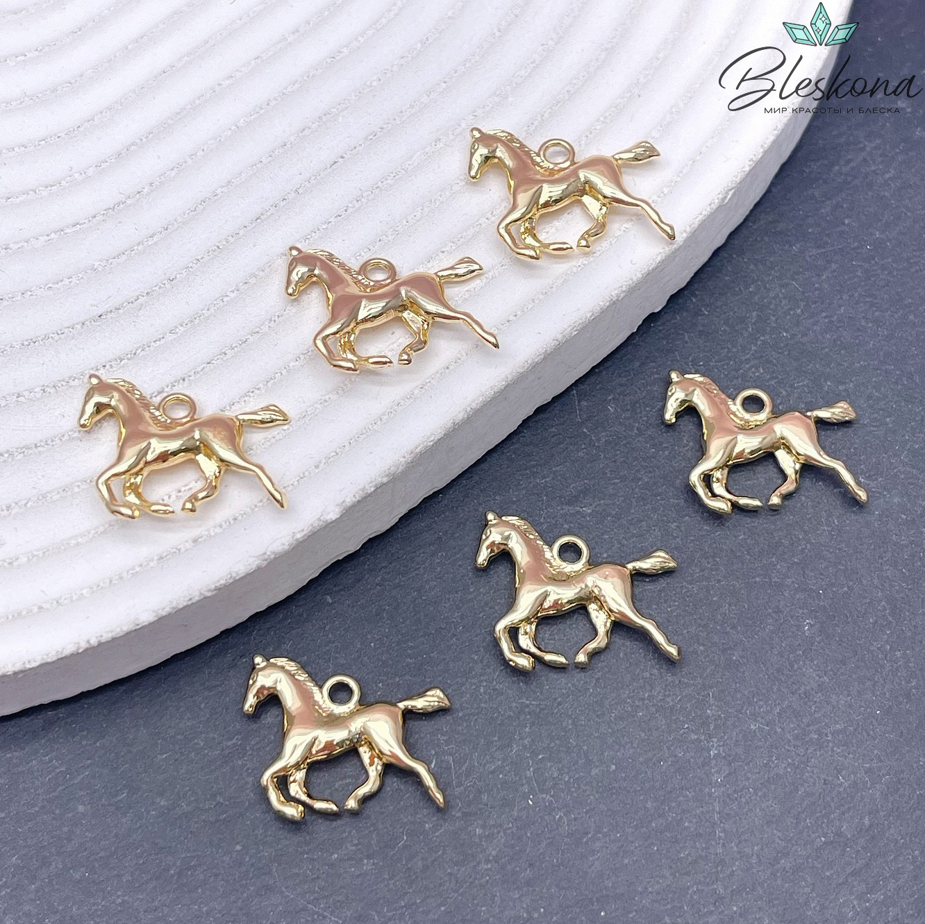 15*19 мм Цвет золото, Подвеска Лошадь 