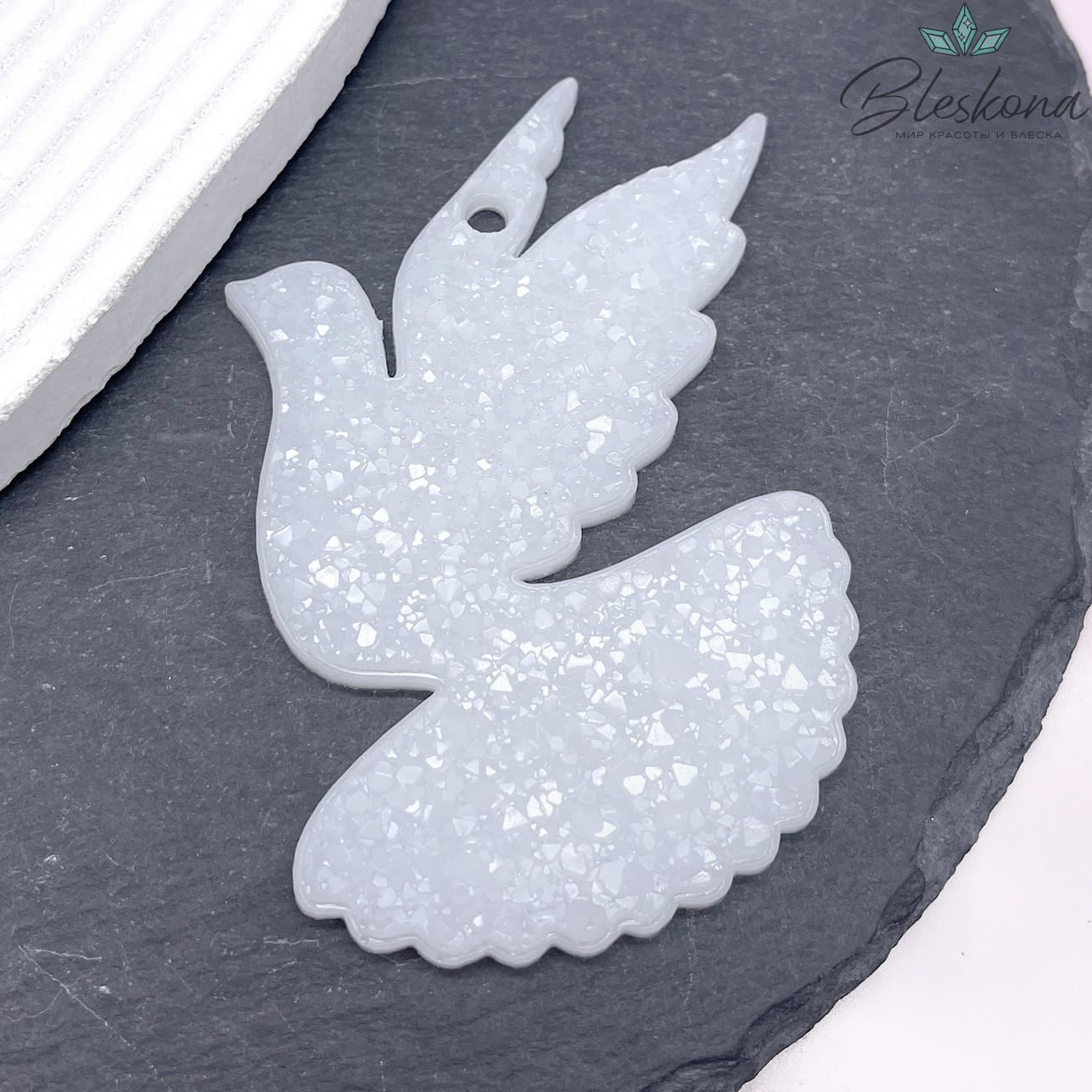 85*52 мм, Подвеска Голубь белыйт правое крыло