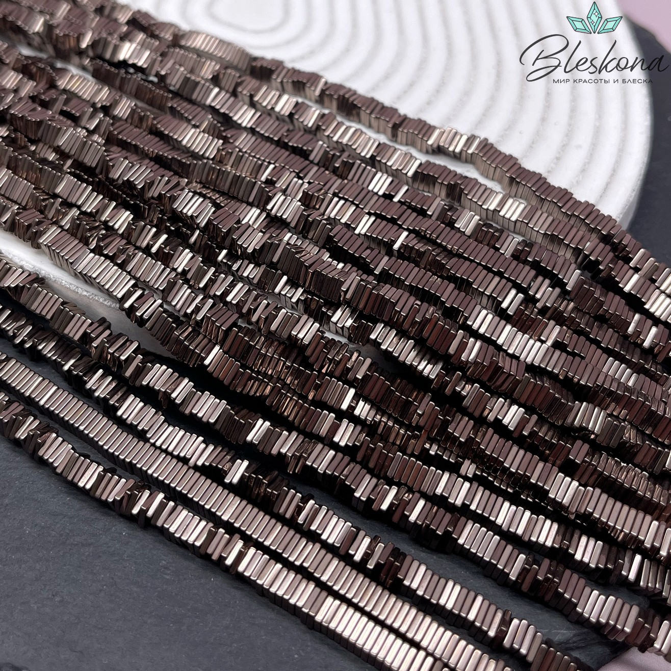 4*1 мм Гематин имитация, цвет коричневый №1 (шоколадный), квадрат