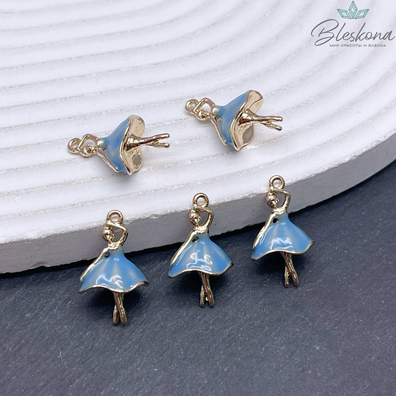 19,5*12 мм Цвет золото, Подвеска балерина голубая эмаль