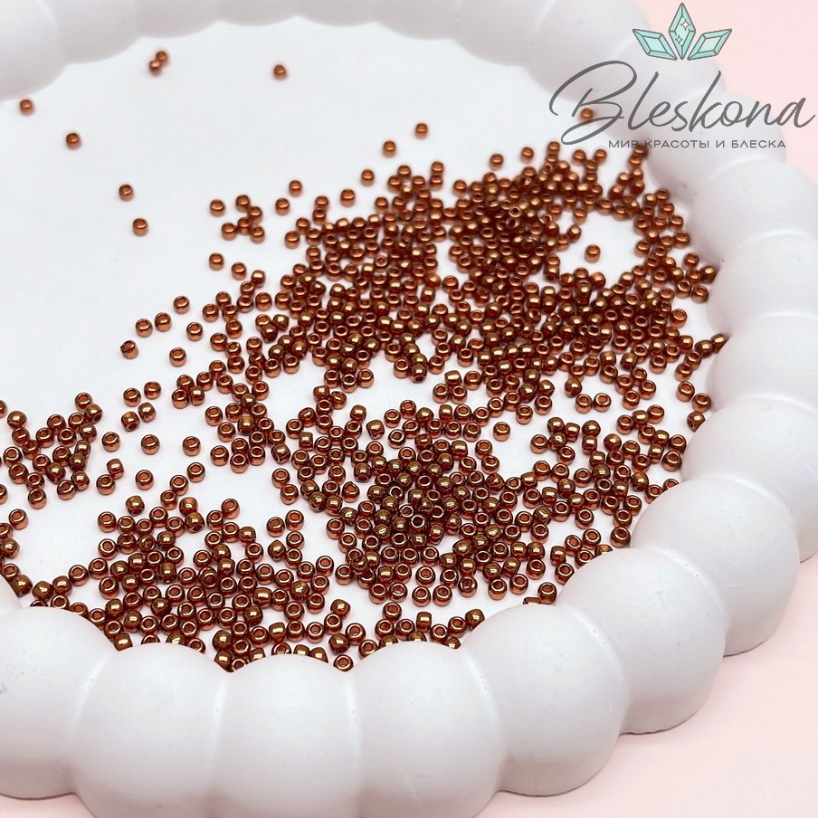 Бисер TOHO round 11/0 цвет №329 (оттенок коричневого)