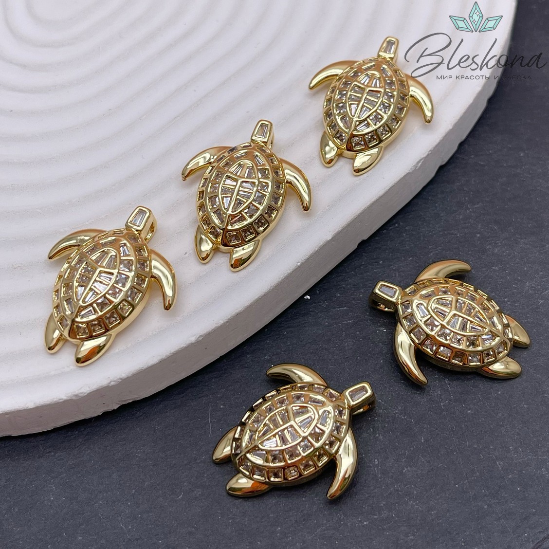 28*23,5 мм Цвет золото, Подвеска черепаха с цирконами