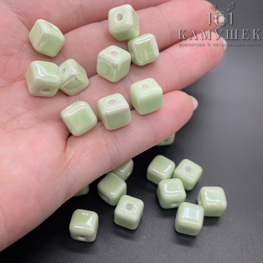 8 мм Бусина куб, керамика цвет мятный