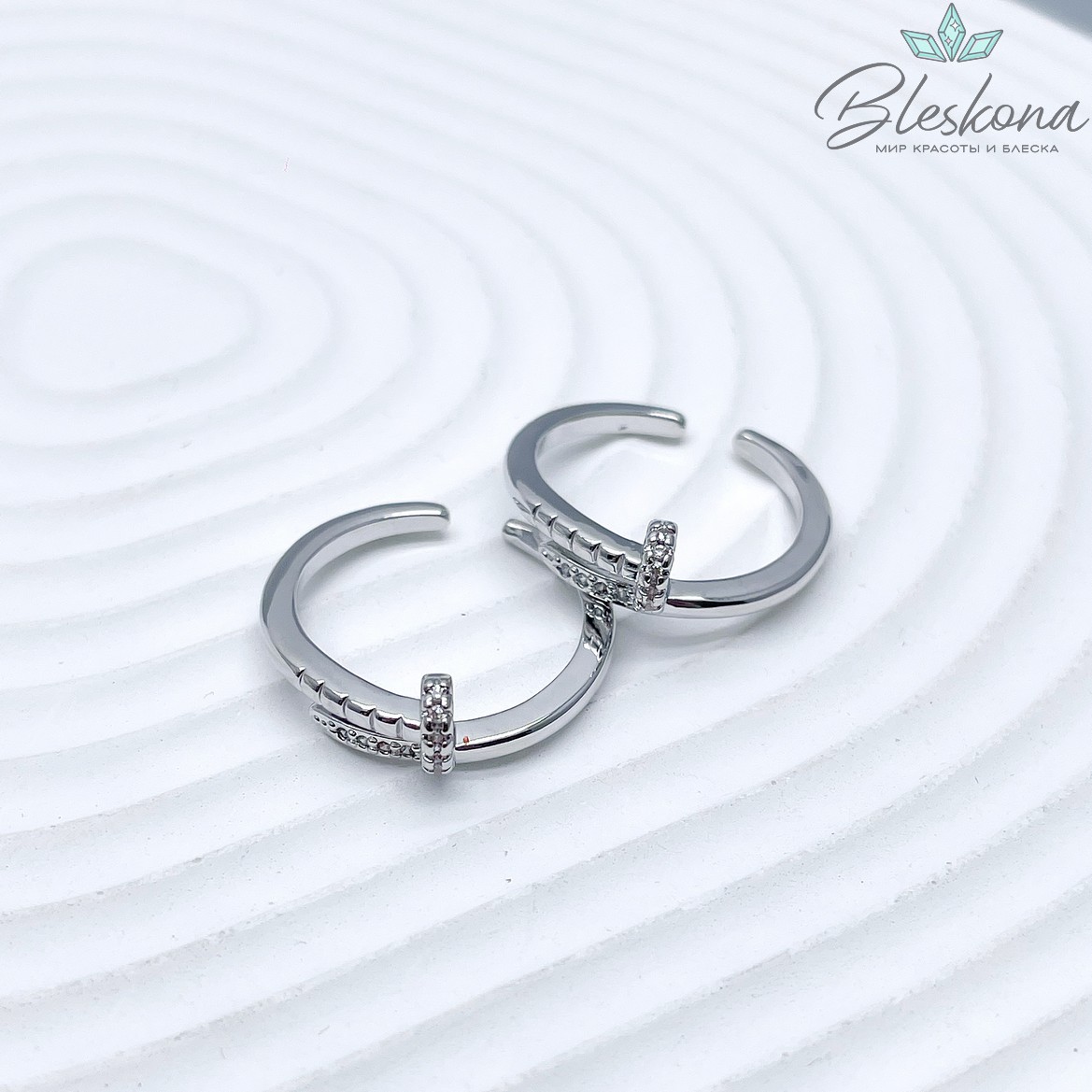 20 мм Цвет серебро, Кольцо гвоздь с цирконами