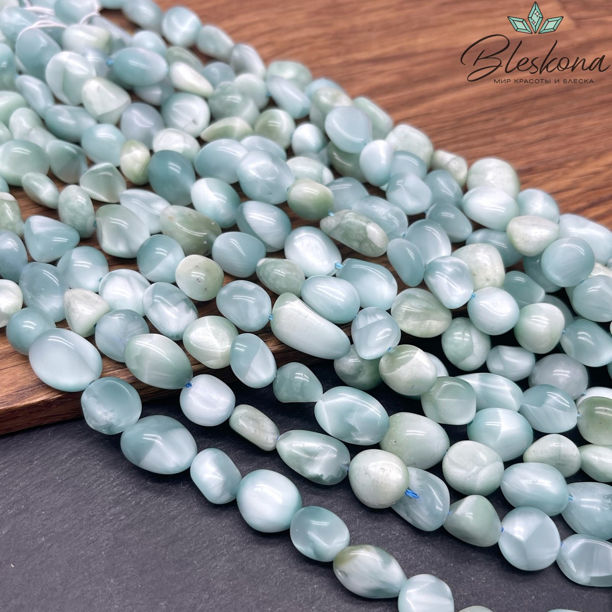 Волластонит (синтетический)  галтовка  8-10 мм 