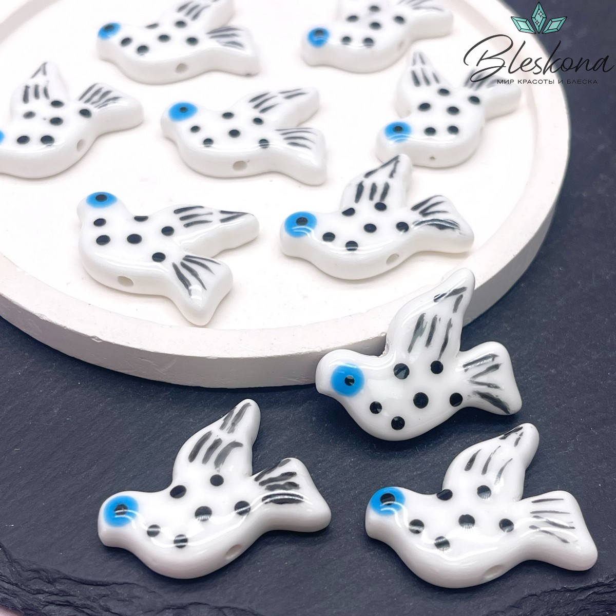 27*22 мм Керамика бусина Голубь белый (Птица)