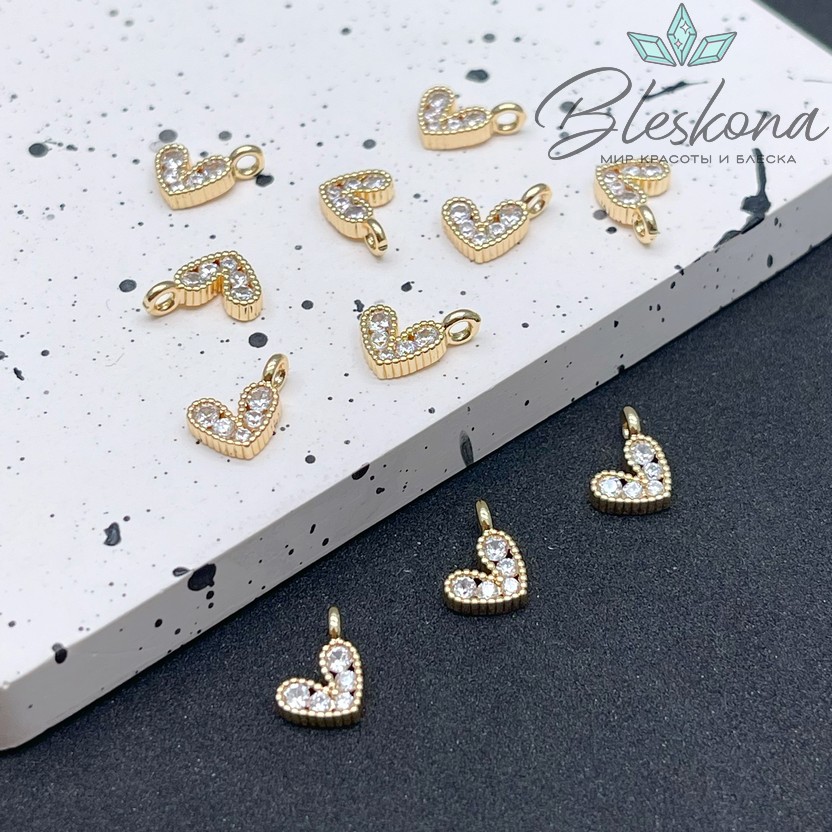 8*9,5 мм Цвет золото, Подвеска сердце белые цирконы
