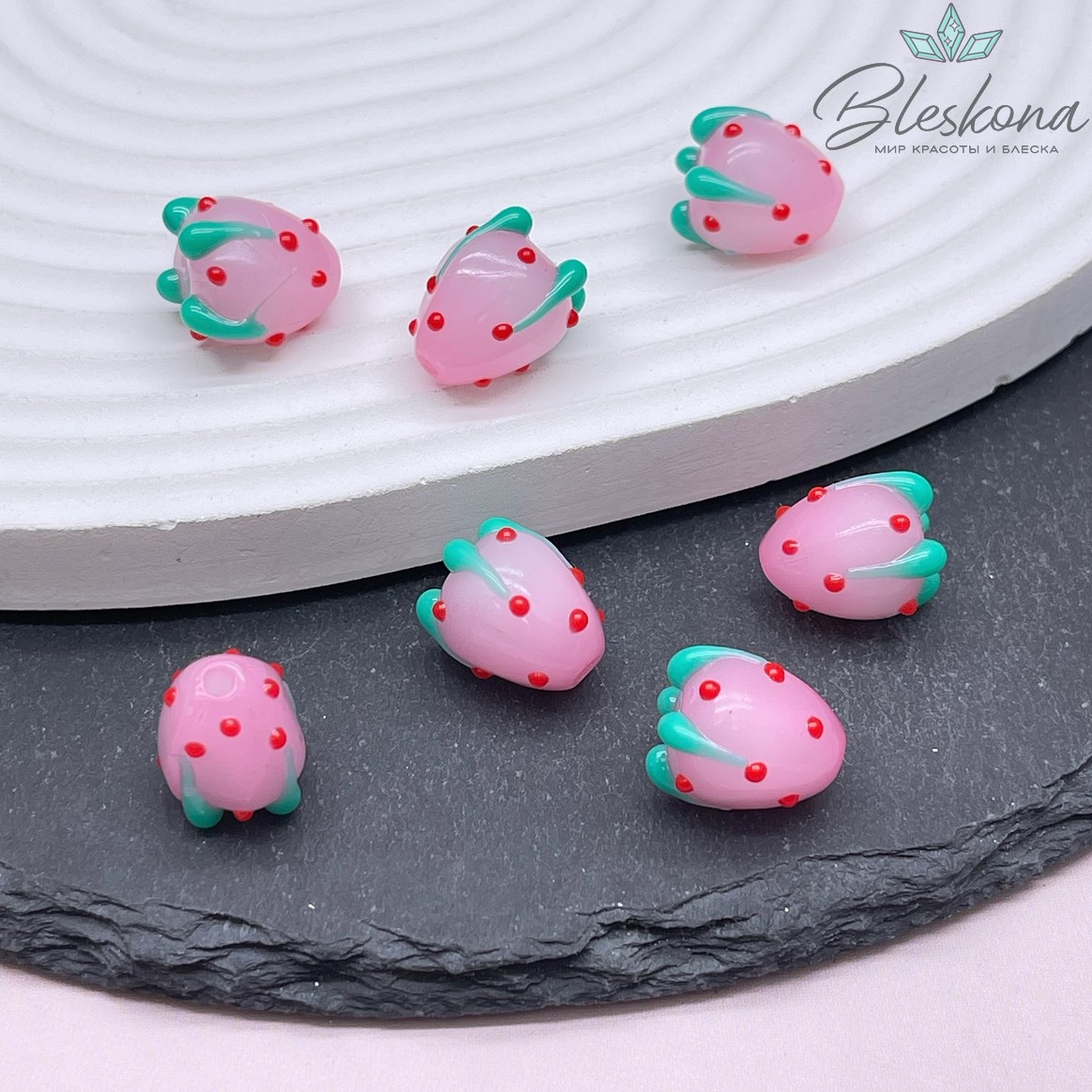 14*12 мм Бусина клубничка розовая 