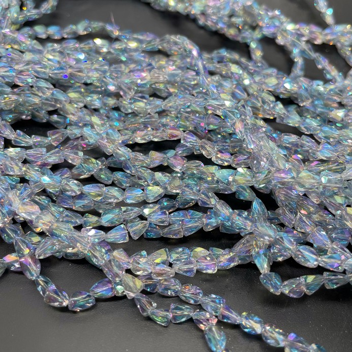 4*5 мм Стекло Lux, треугольник, цвет серо- голубой с переливом