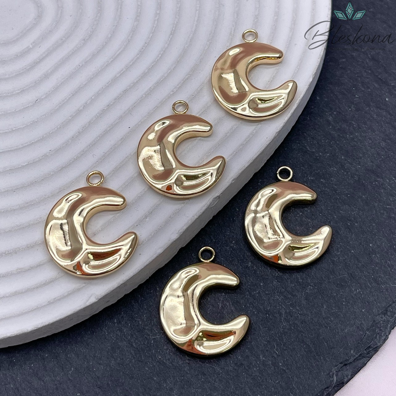 27,5*21,5 мм, Цвет золото, Подвеска Полумесяц (луна)