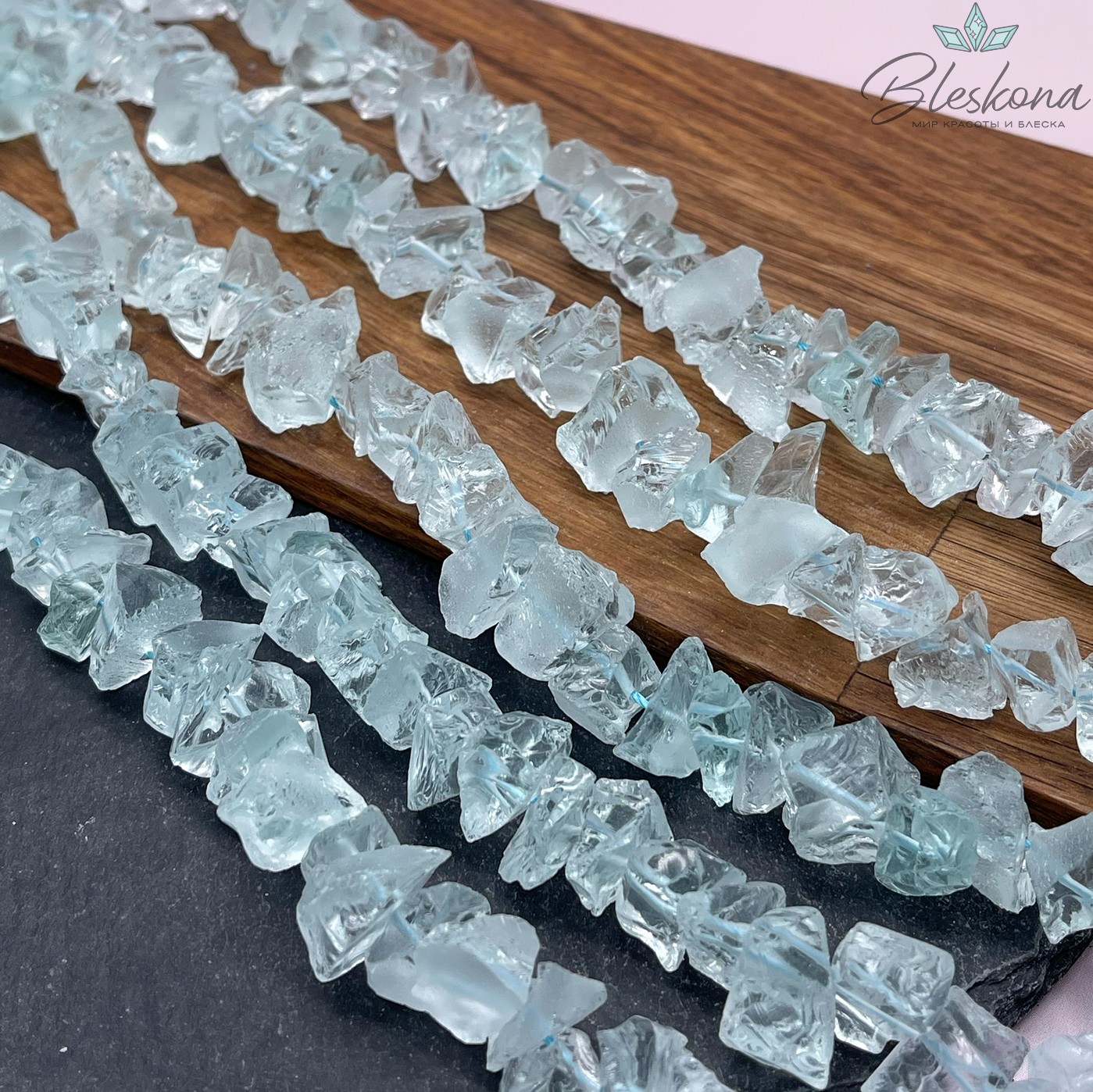 Кварц Аквакварц куски голубой (6-12)*(12-18) мм