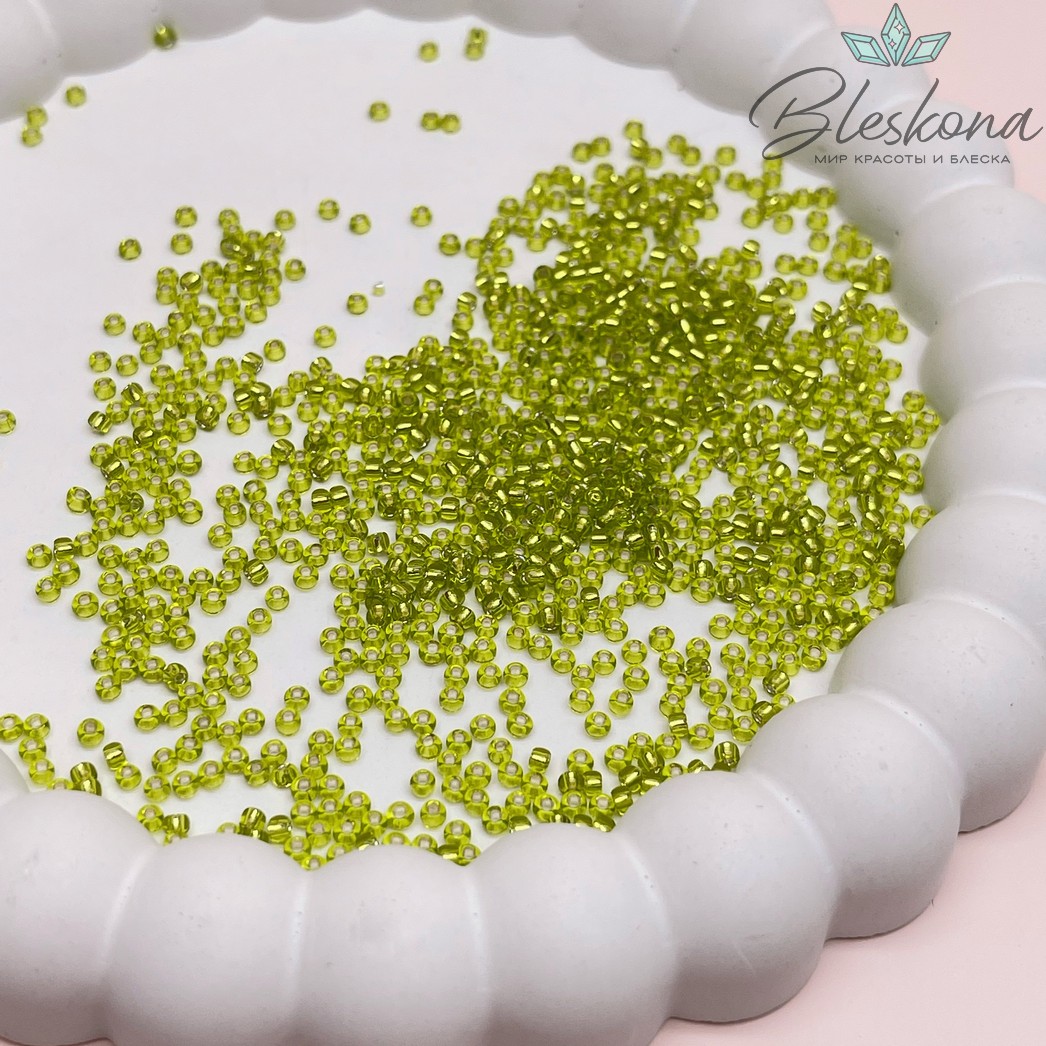 Бисер TOHO round 11/0 цвет №24 (оттенок светло-зеленого)
