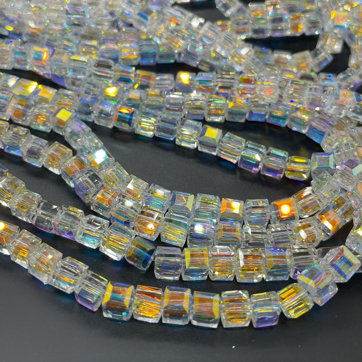 6 мм Стекло Lux, куб огранка, цвет прозрачный с переливом