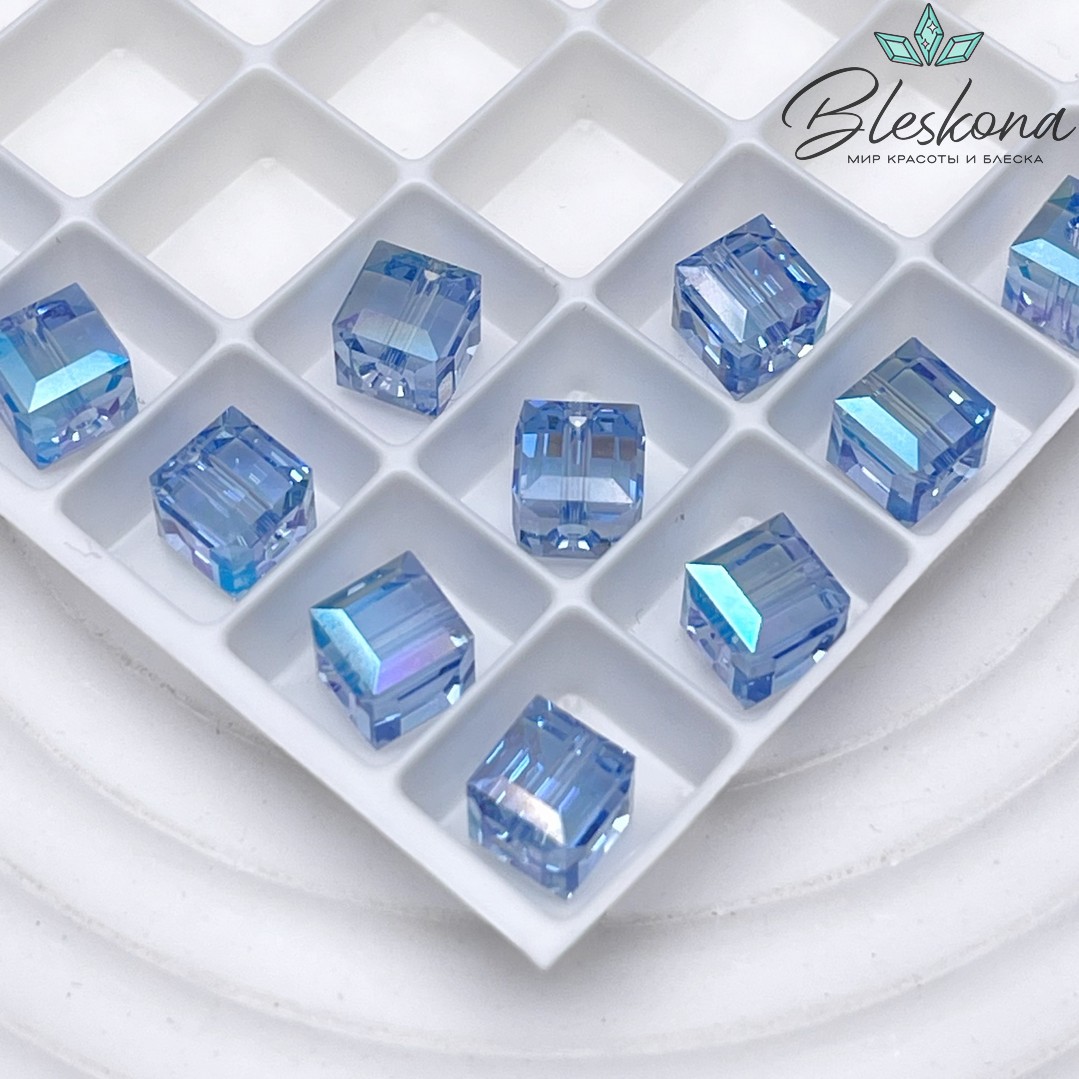 5601 Cube Bead 6мм Light Sapphire Shimmer B