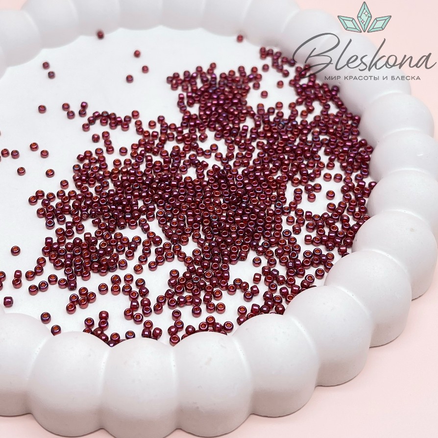 Бисер TOHO round 11/0 цвет №332 (оттенок пурпурного)