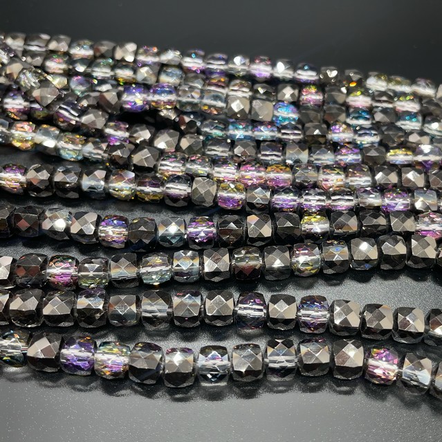 6.5 мм Стекло Lux,  куб огранка, цвет коричневый с фиолетовым отливом