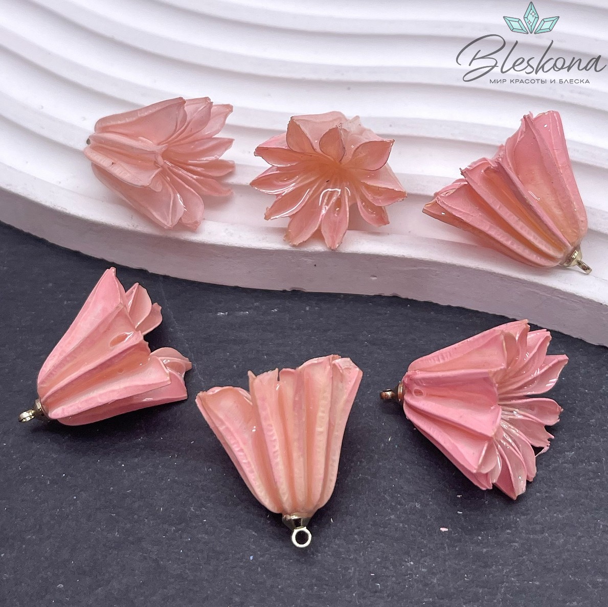23-28 мм Подвеска Колокольчик в эпоксидной смоле розовый