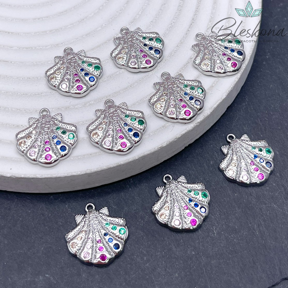 16,7*17,5мм Цвет серебро, Подвеска ракушка цирконы микс 