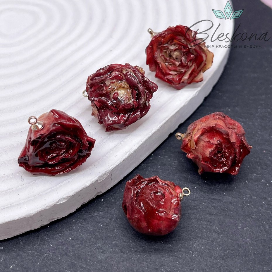 21-30 мм, Цвет золото, Подвеска роза в эпоксидной смоле №21