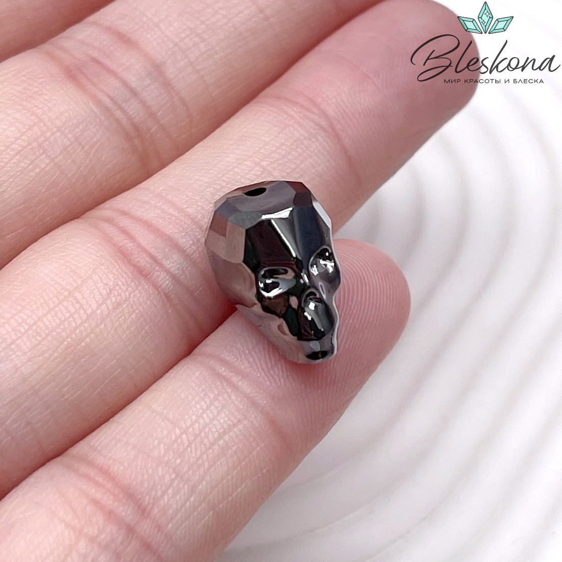 5750 Skull Bead 13 mm Crystal Silver Night 2x (SINI2)