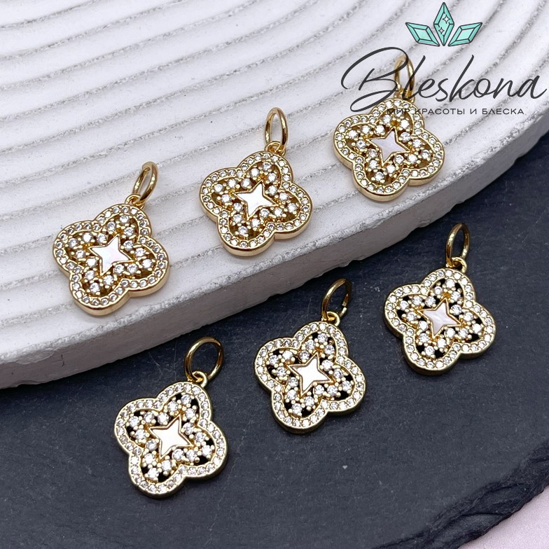 17*15 мм Цвет золото, Подвеска Клевер с цирконами и перламутром
