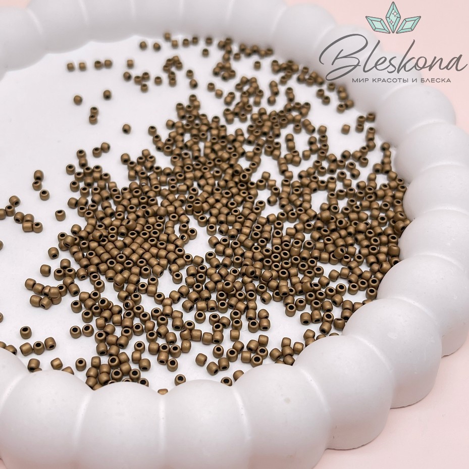 Бисер TOHO round 11/0 цвет №221F (оттенок медного)