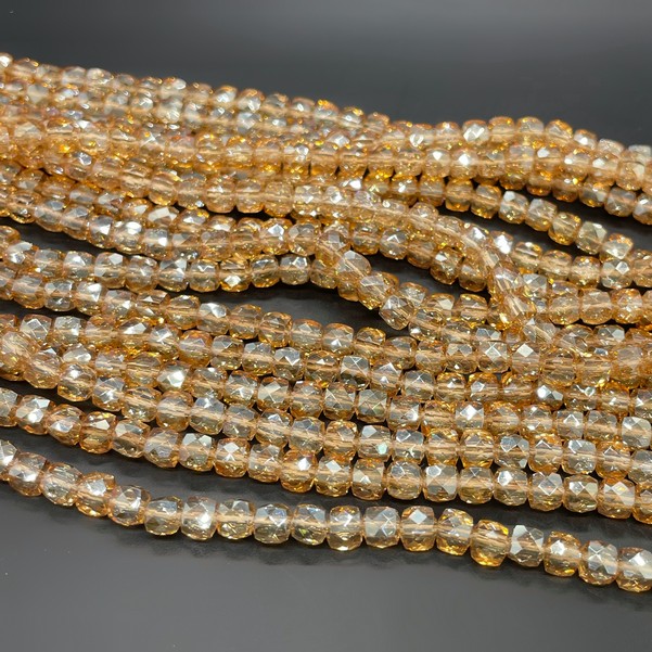 5 мм Стекло Lux, куб огранка, цвет персиковый