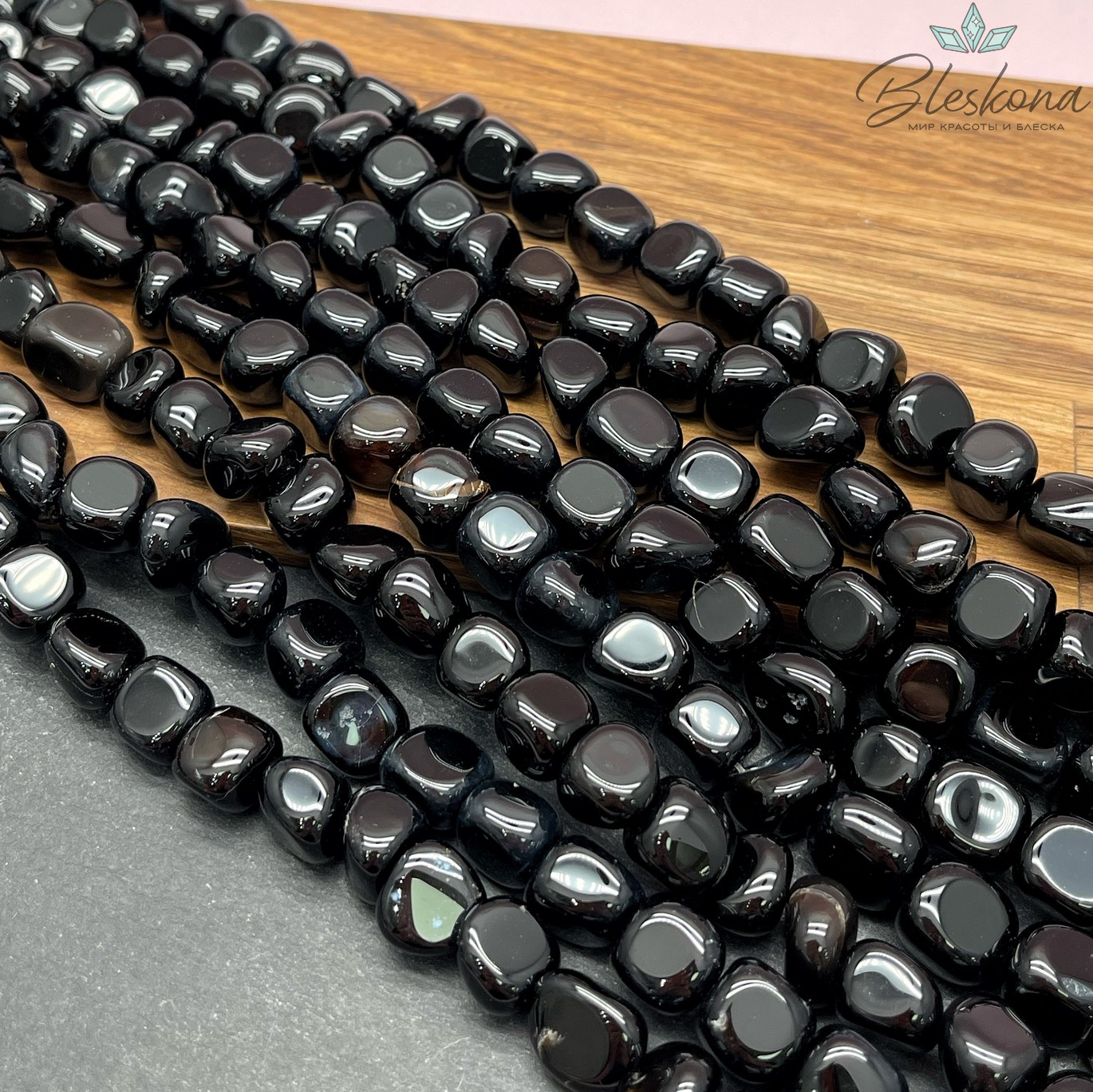 Агат черный с прожилками галтовка (10-12)*(10*12) мм