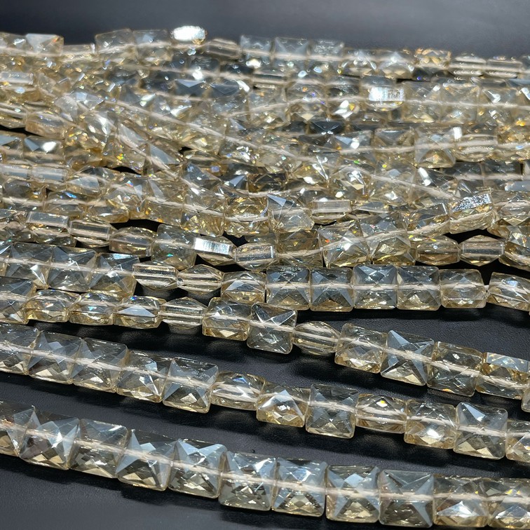 8 мм Стекло Lux, квадрат огранка, цвет песочный