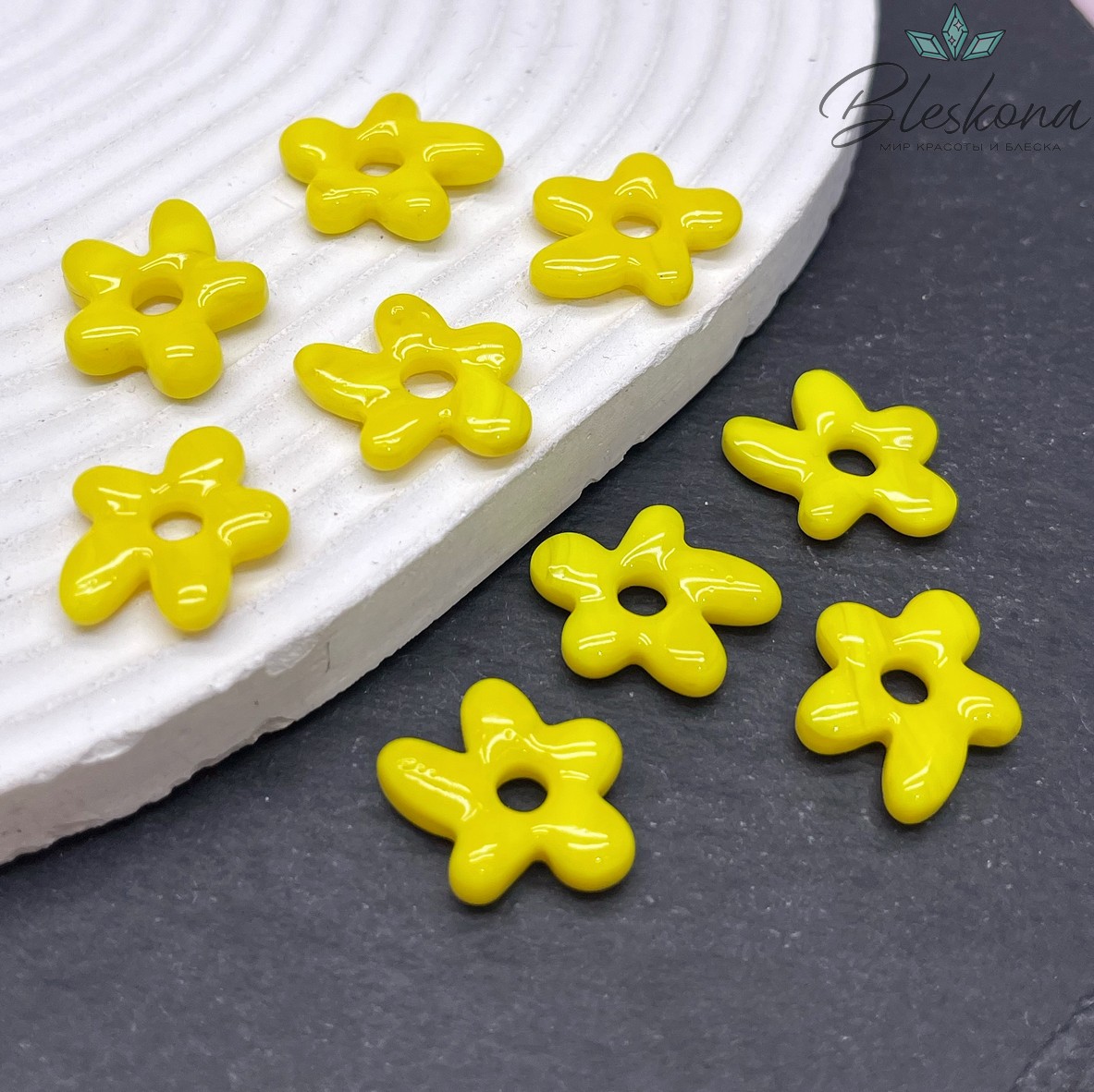 20*16 мм Подвеска цветок желтый