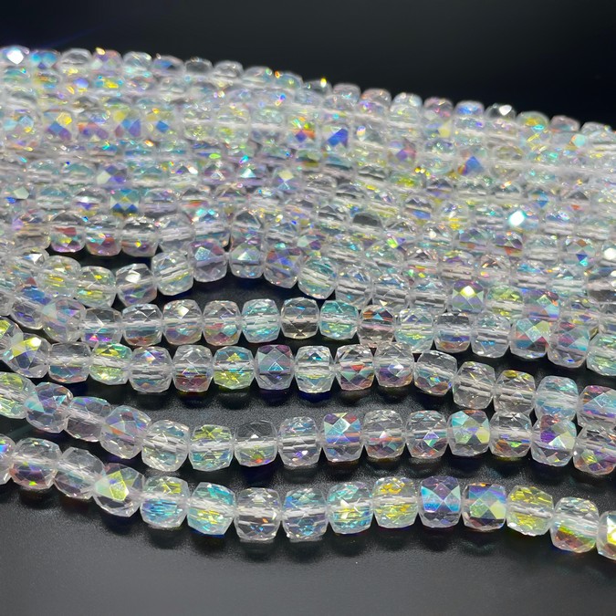 6.5 мм Стекло Lux,  куб огранка, цвет AB