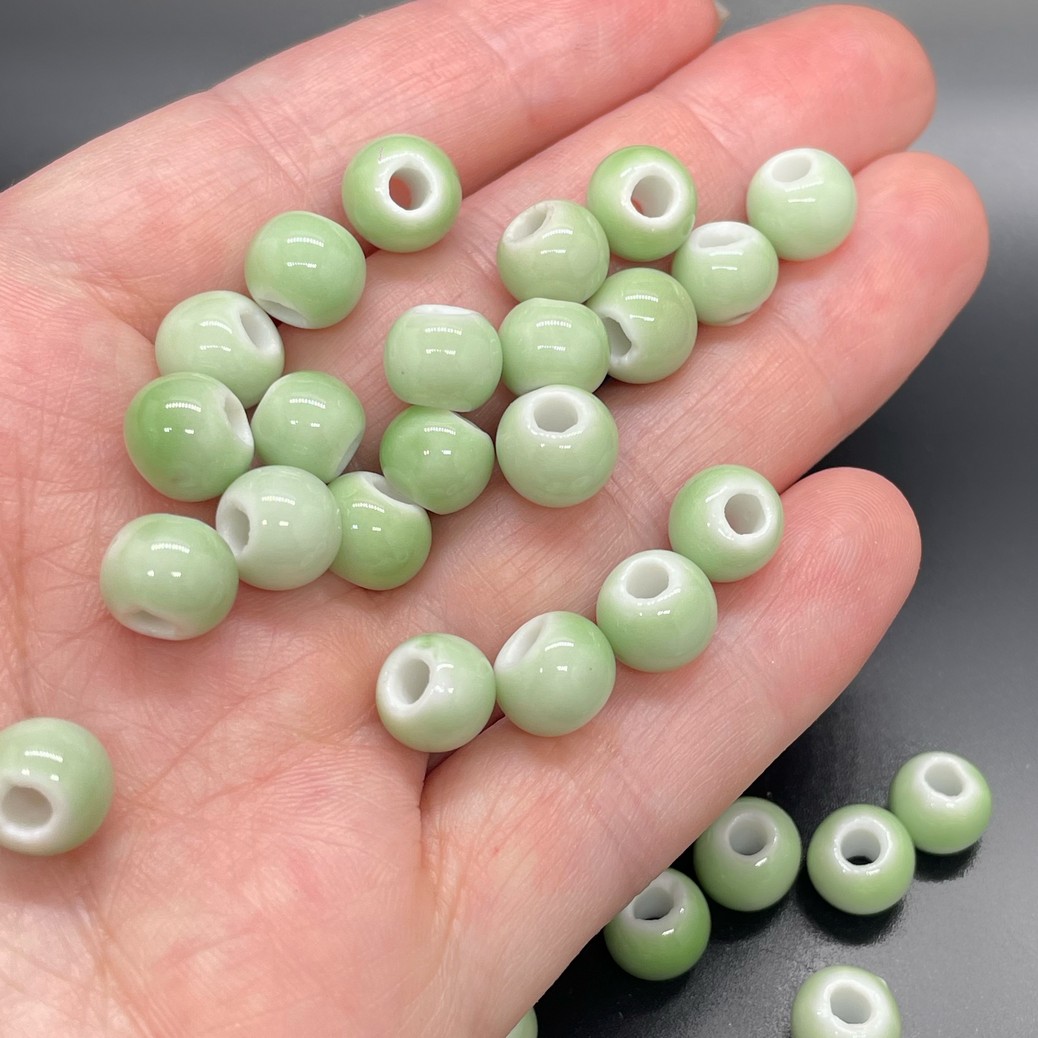 8,5 мм Бусина шар, керамика  цвет салатовый