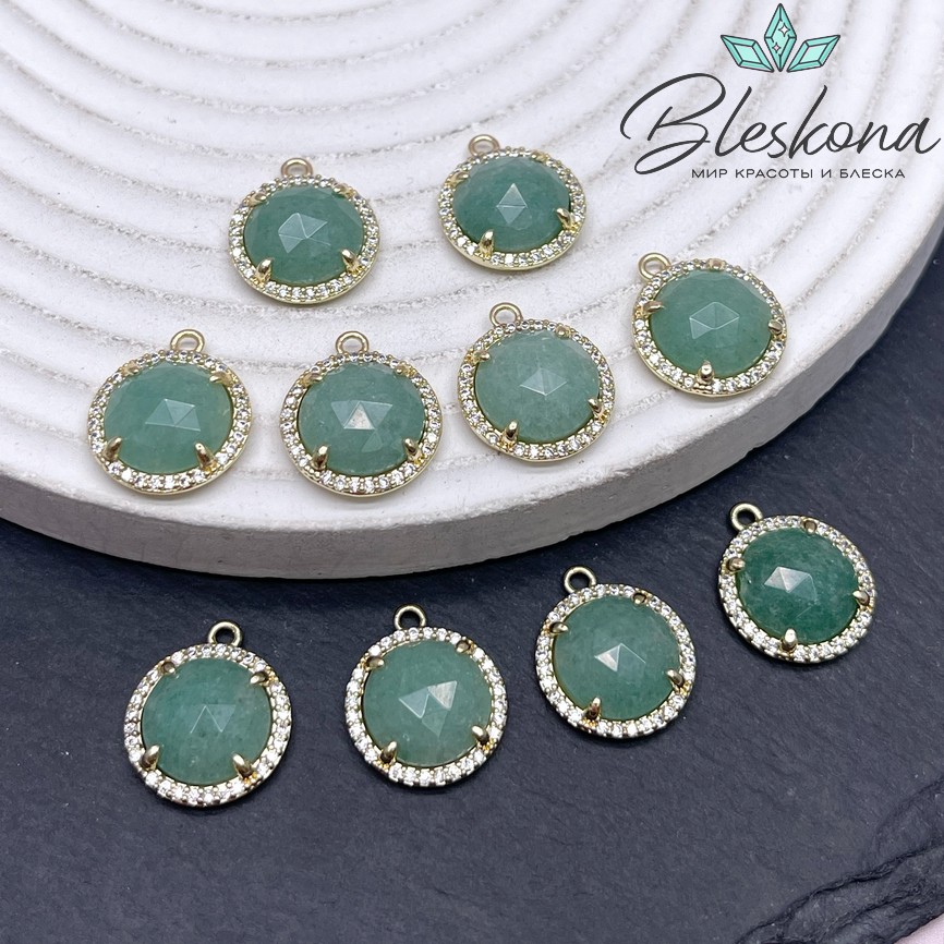 13 мм, цвет золото Подвеска круг Авантюрин зеленый огранка в обрамлении цирконы