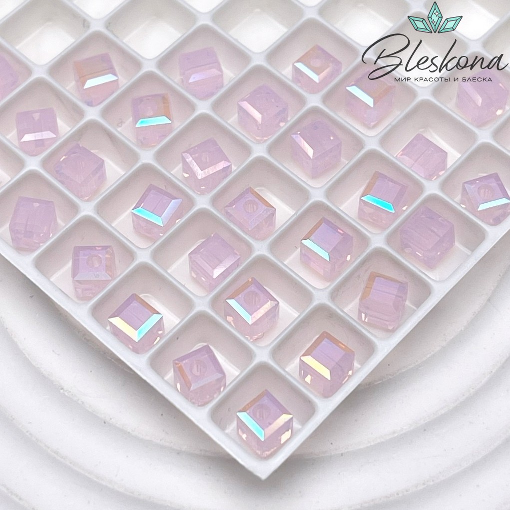 5601 Cube Bead 4 мм Rose Water Opal Shimmer B