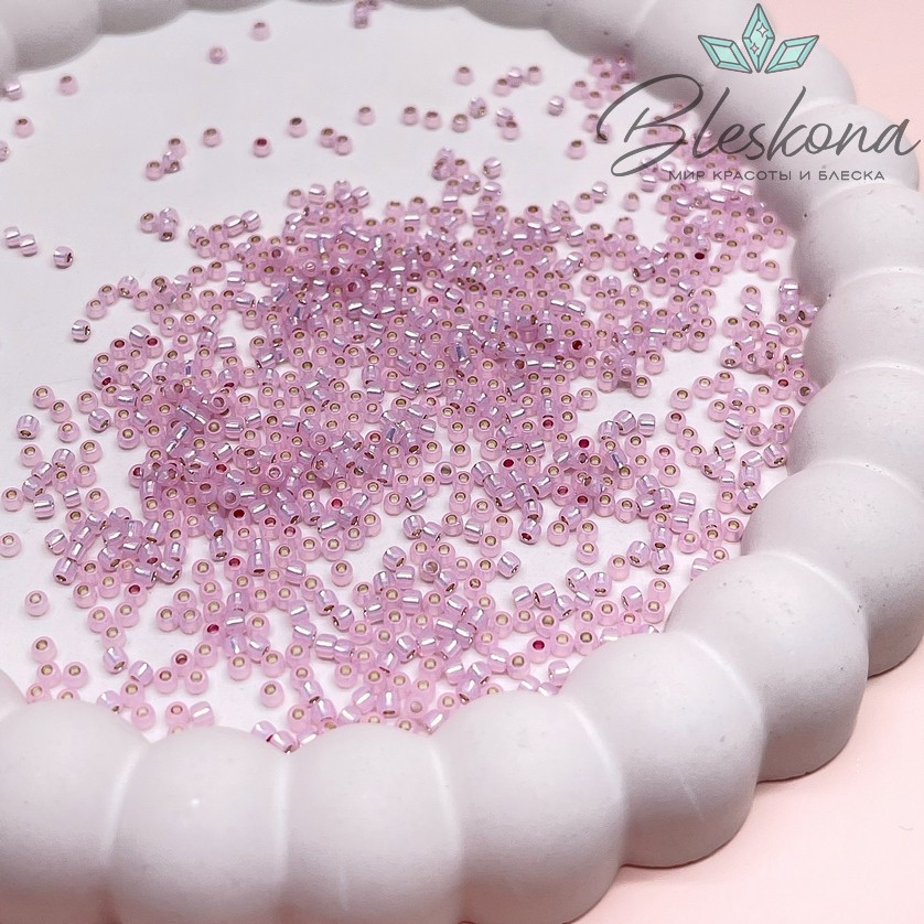 Бисер TOHO round 11/0 цвет №2120 (оттенок лилового)
