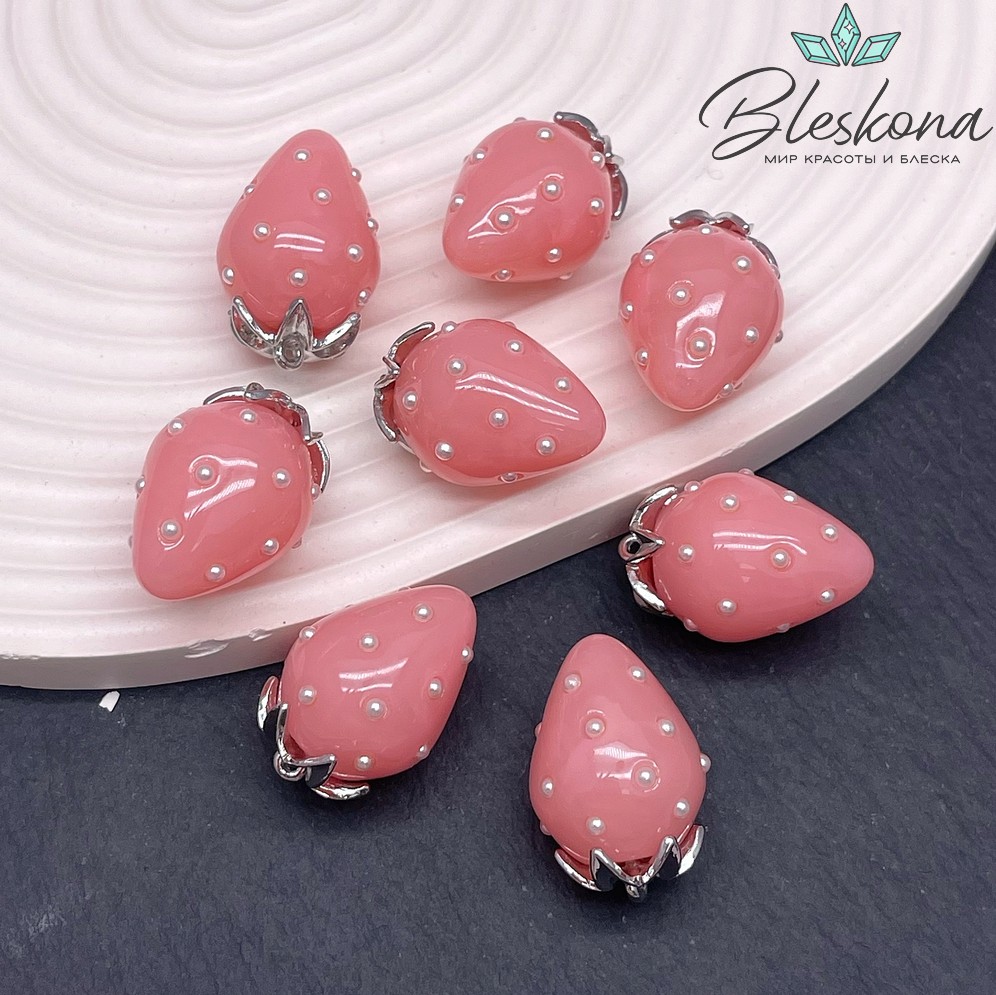 25*17 мм Цвет серебро, Подвеска клубничка розовая