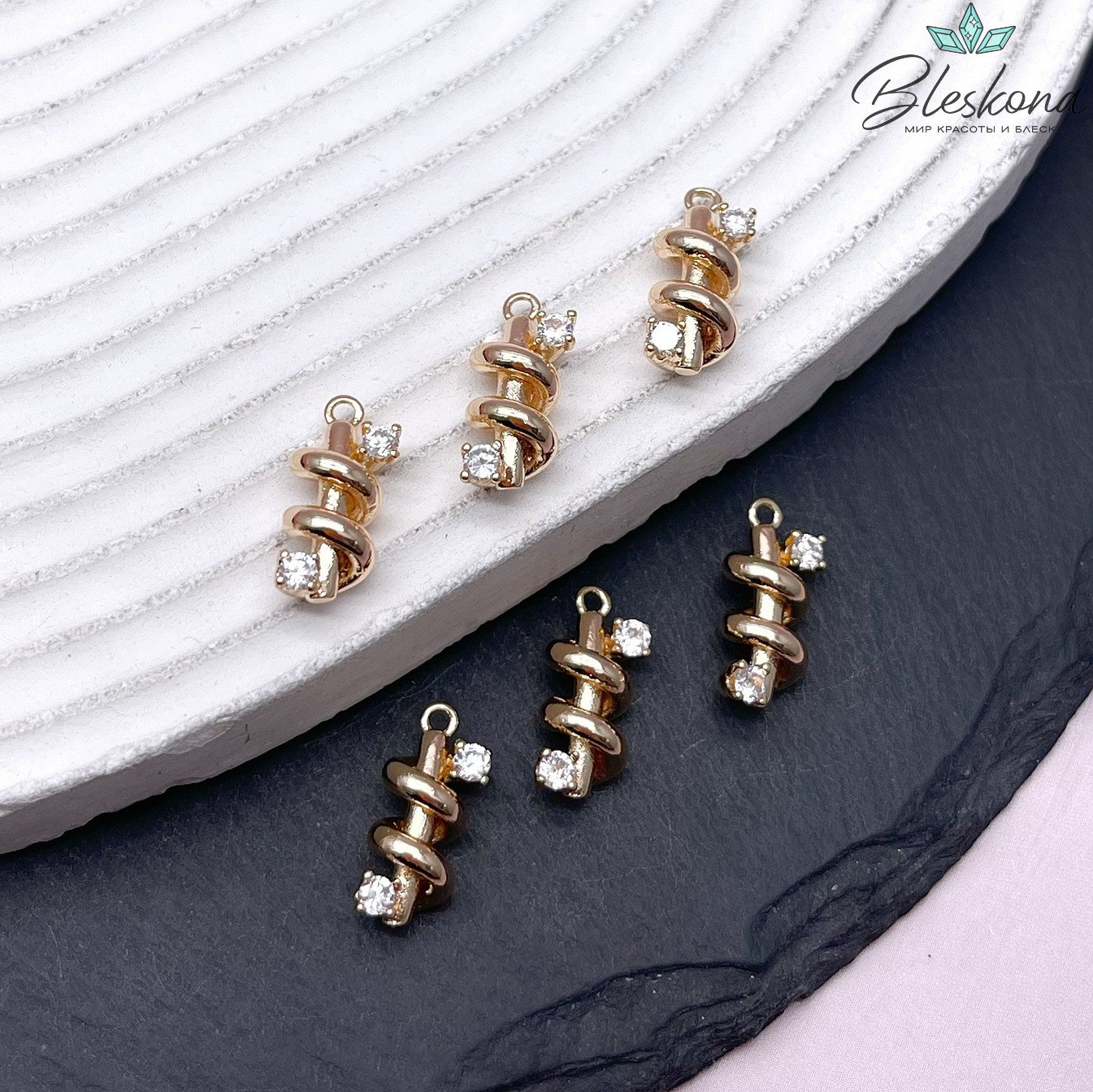 16,3*7,5 мм Цвет золото, Подвеска спираль с цирконами