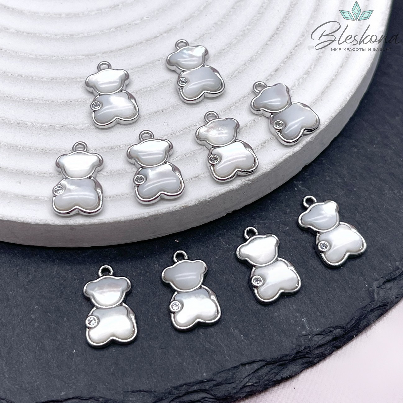 15*9мм, цвет серебро,Подвеска мишка циркон белый перламутр 