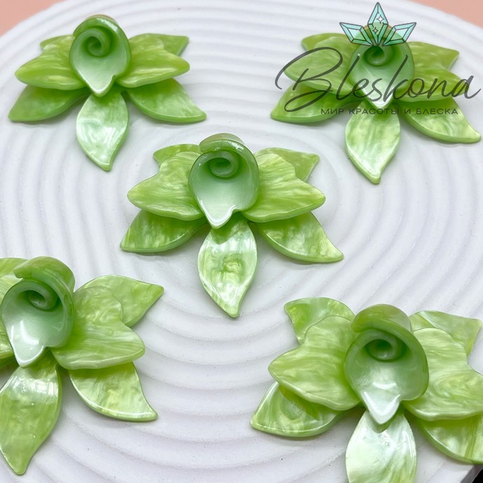 45*50 мм Подвеска цветок цвет светло- зеленый перламутр