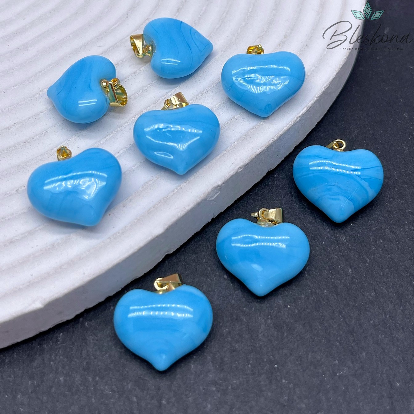17 мм, Цвет золото, Подвеска сердце стекло голубое