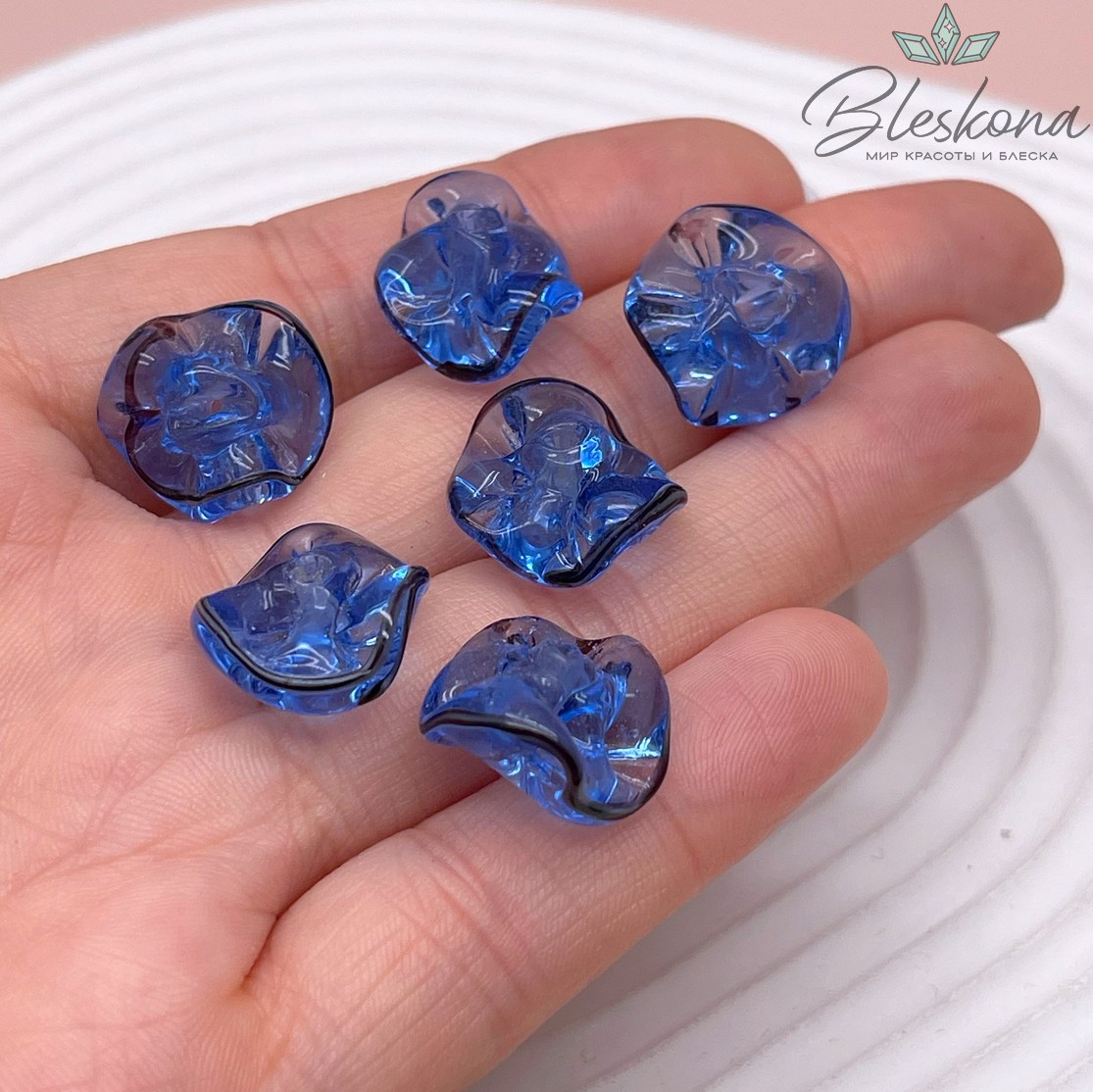 15 мм Бусина фриформ синяя, стекло