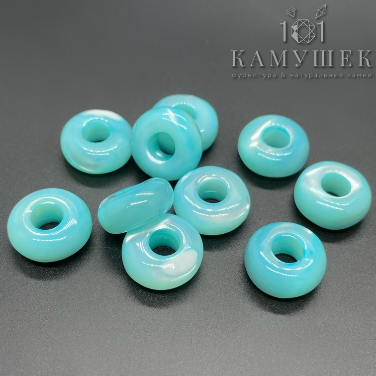 Подвеска перламутр бублик голубой 14 мм 